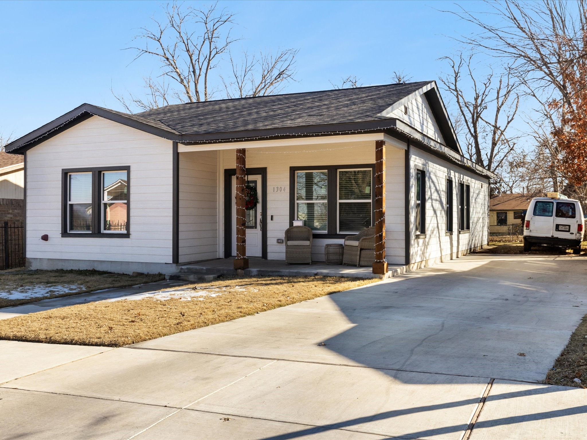 1304 E Mulkey Street Fort Worth TX 76104