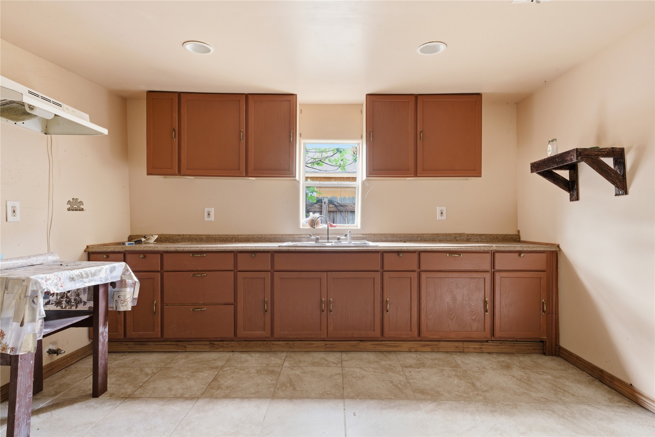 304 Brazos Groesbeck TX 76642