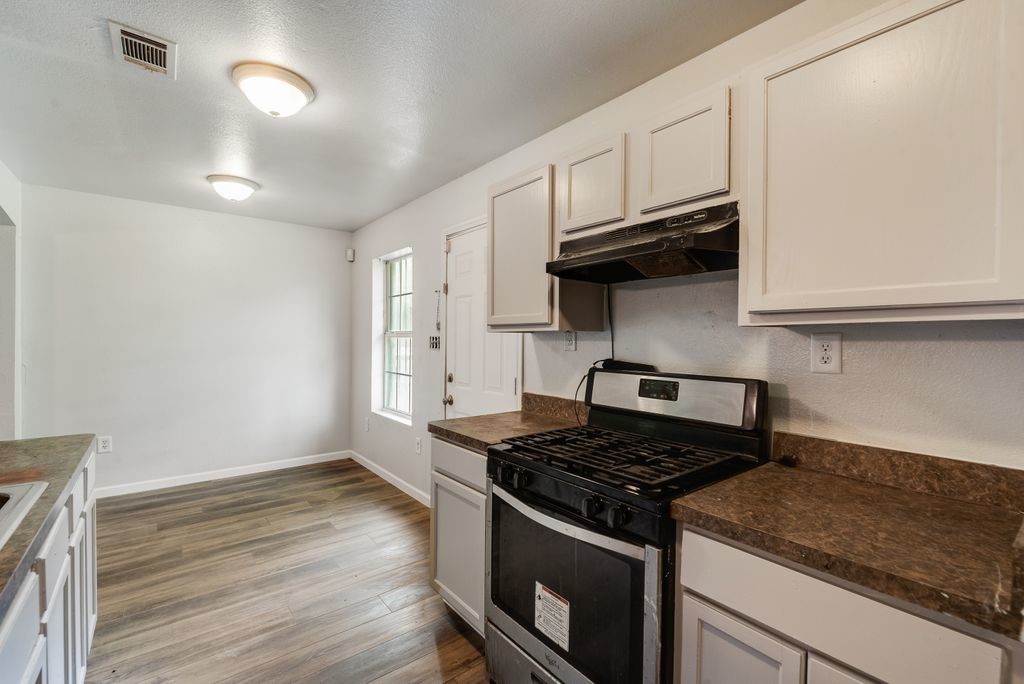 2526 Exeter Avenue Dallas TX 75216