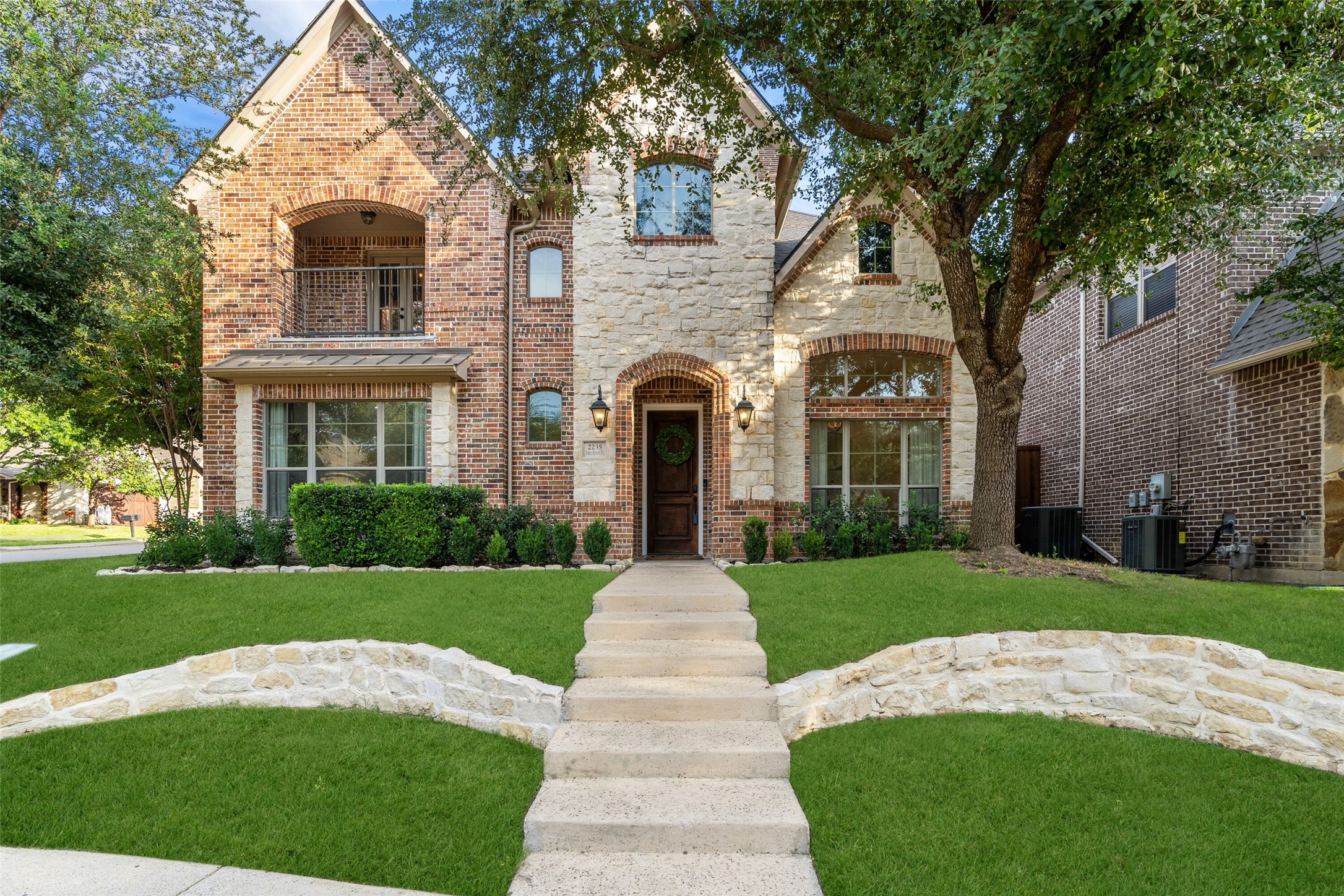 2235 Forest Hollow Park Dallas TX 75228