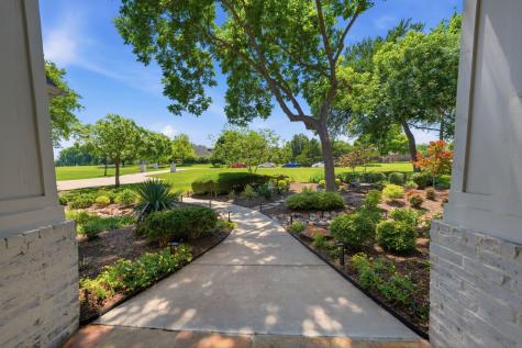 1860 Mary Lee Lane Lucas TX 75002