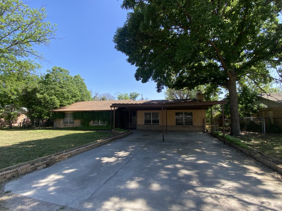 205 Mesquite Street Junction TX 76849