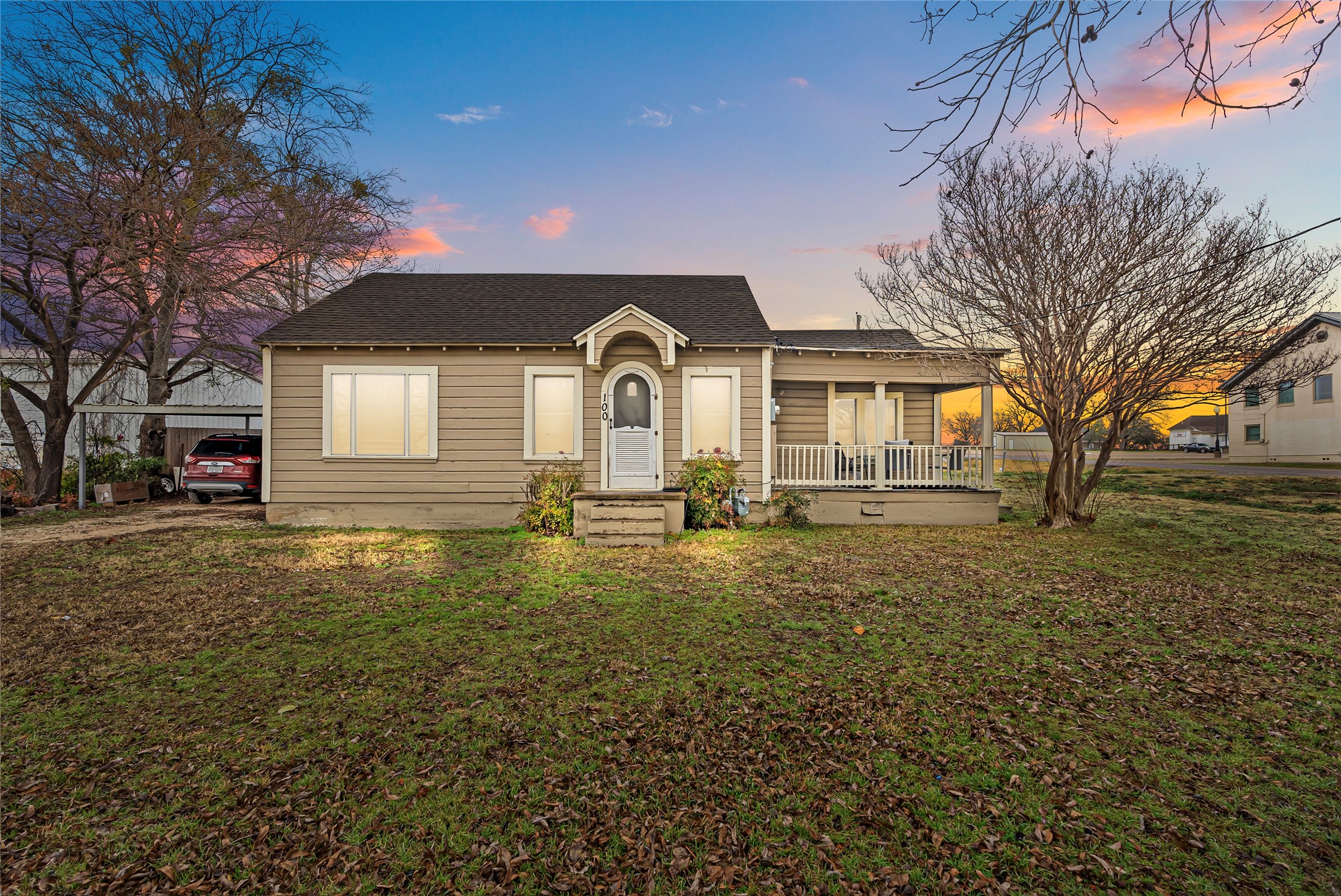 100 W Allen Avenue Godley TX 76044