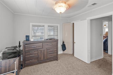 100 W Allen Avenue Godley TX 76044