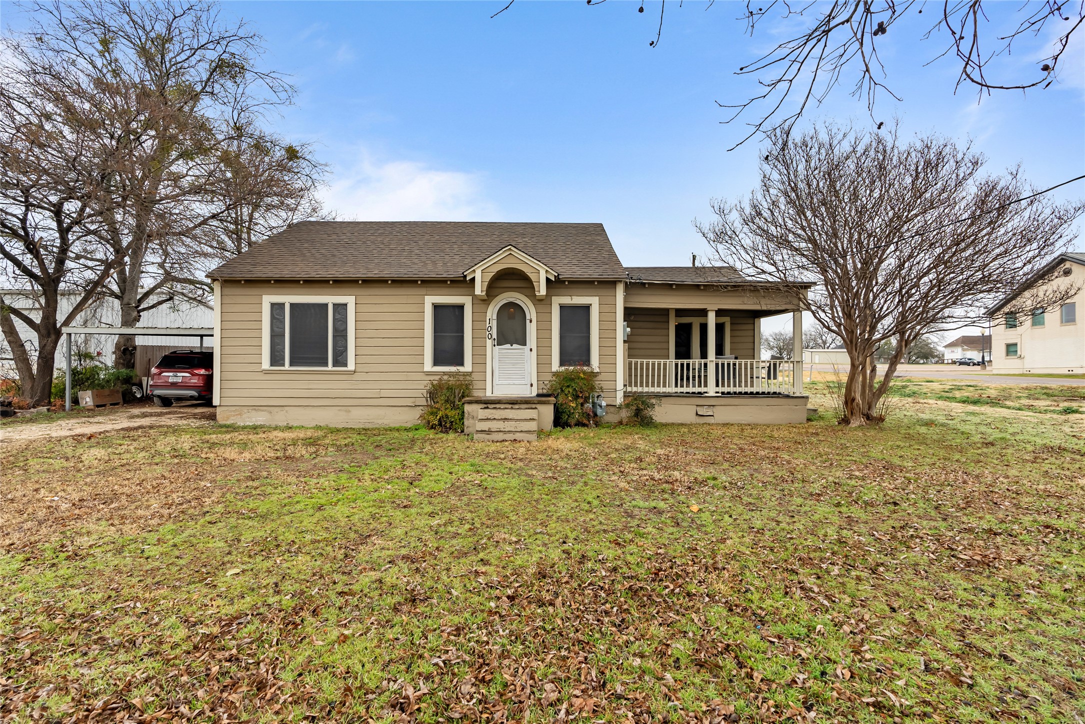 100 W Allen Avenue Godley TX 76044