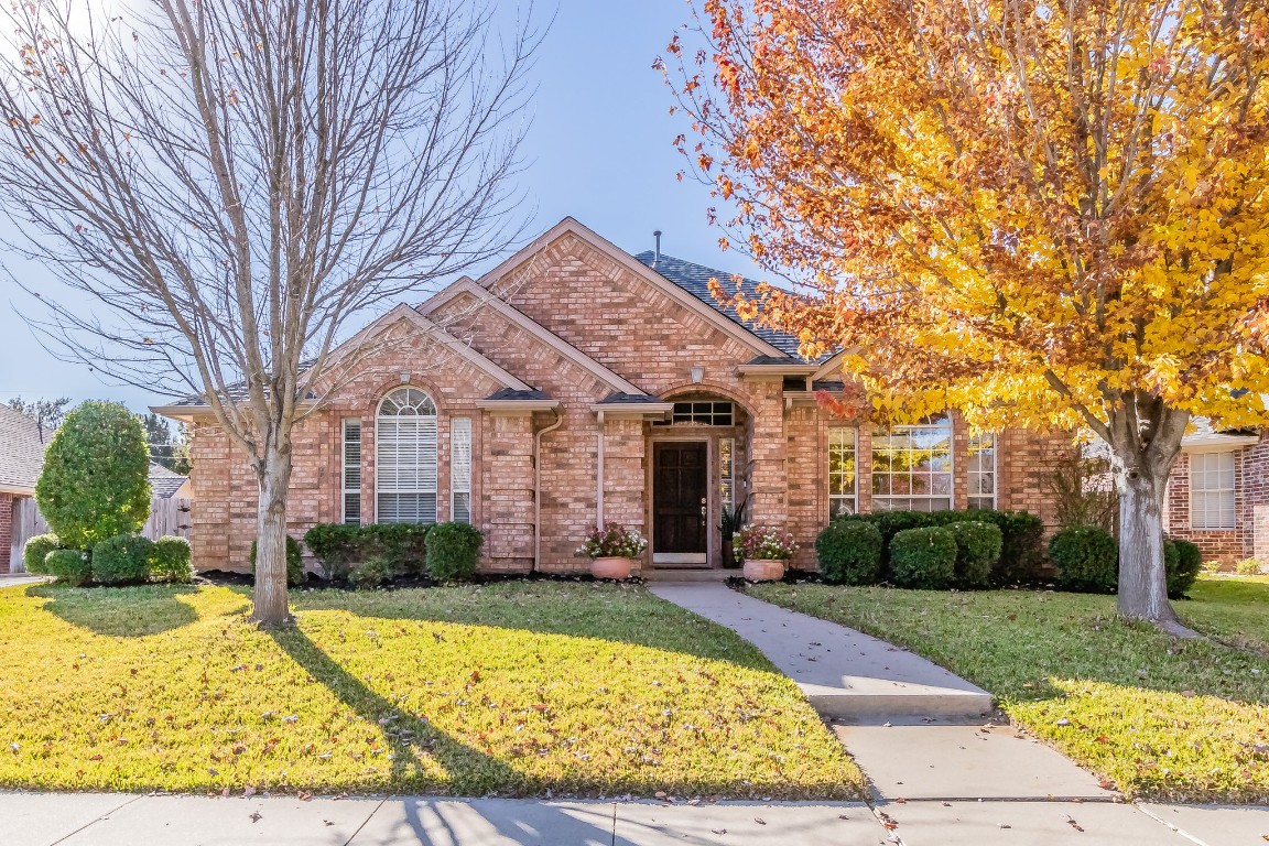 7313 Fallen Oak Drive North Richland Hills TX 76182