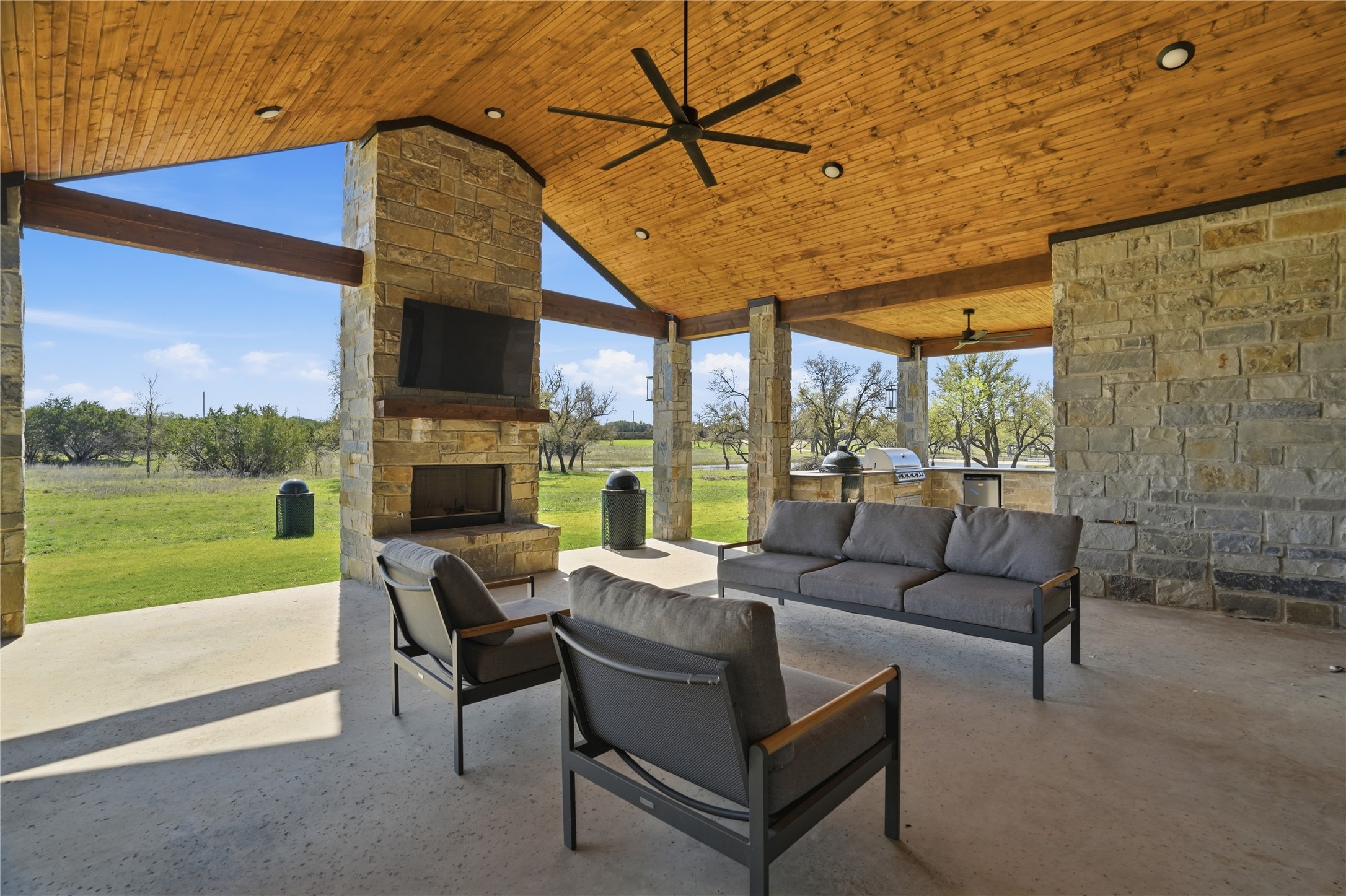 1010 Ranger Ridge Way Strawn TX 76478