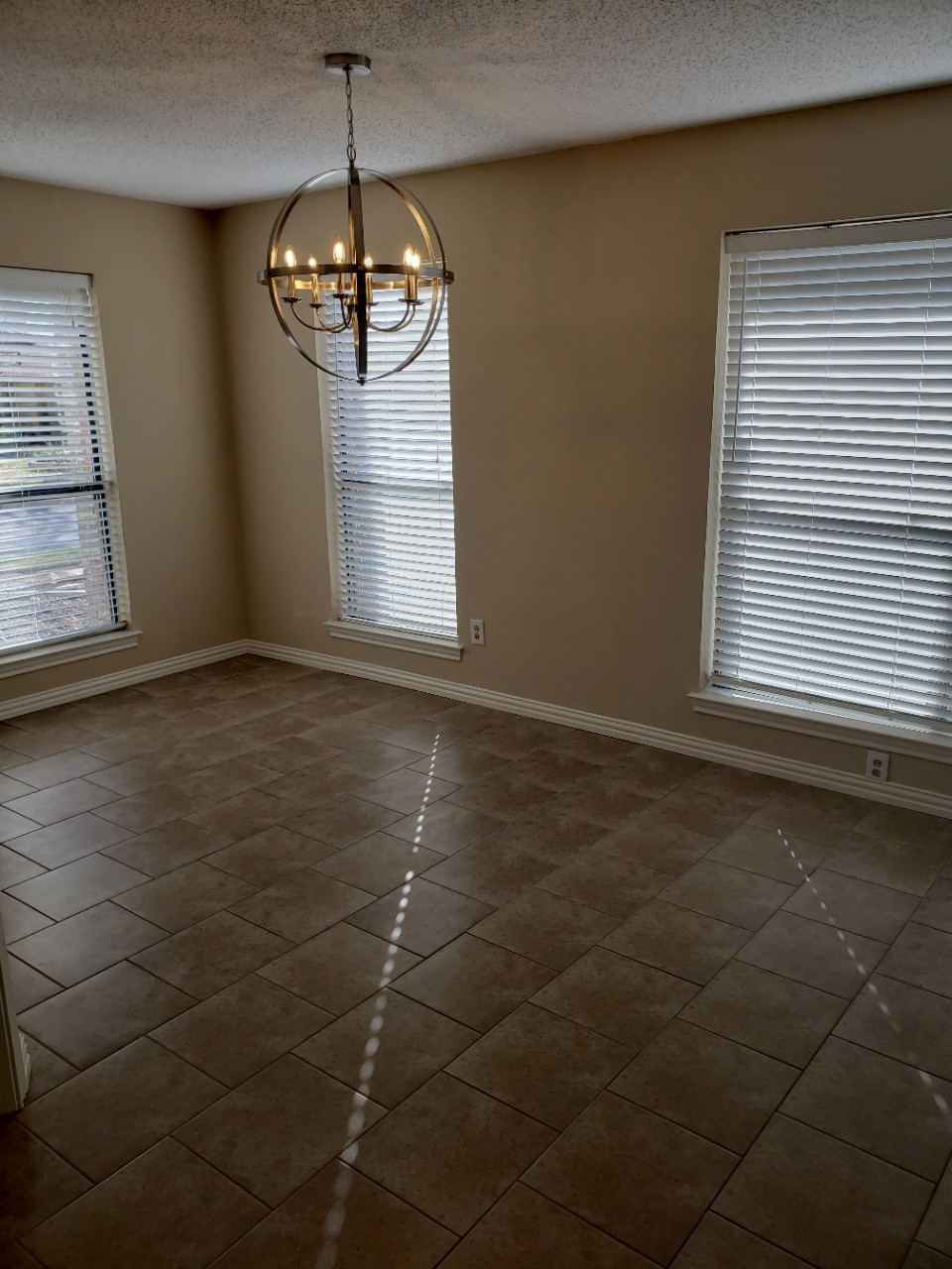 1307 Boardwalk Street Arlington TX 76011