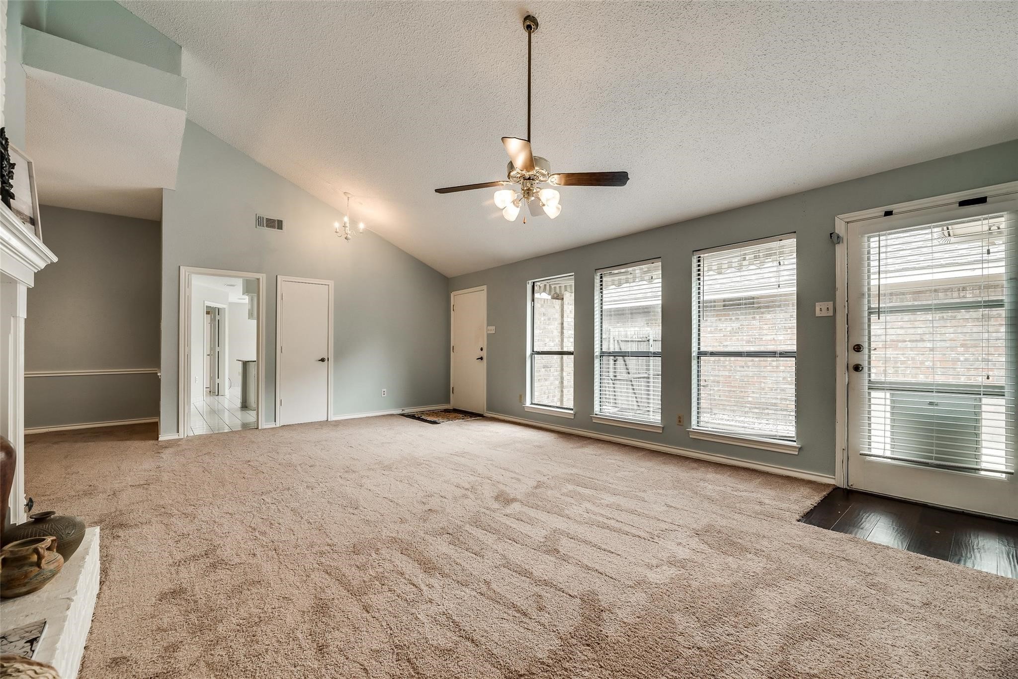 1307 Boardwalk Street Arlington TX 76011