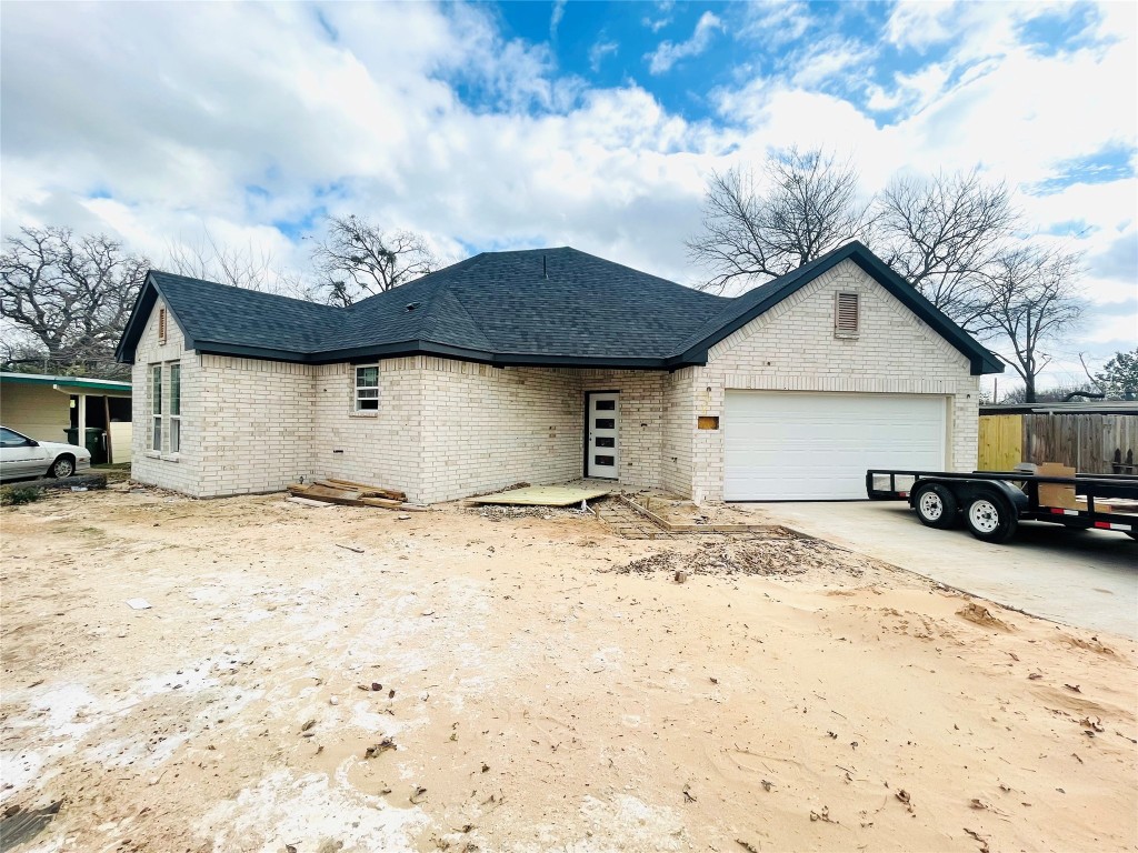 909 Marcellus Court Arlington TX 76011