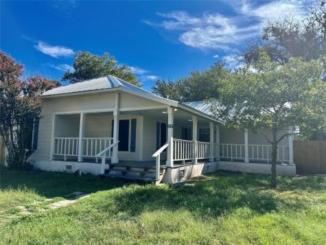 117 S Austin Street De Leon TX 76444