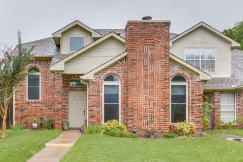 2117 Hearthside Lane Garland TX 75044