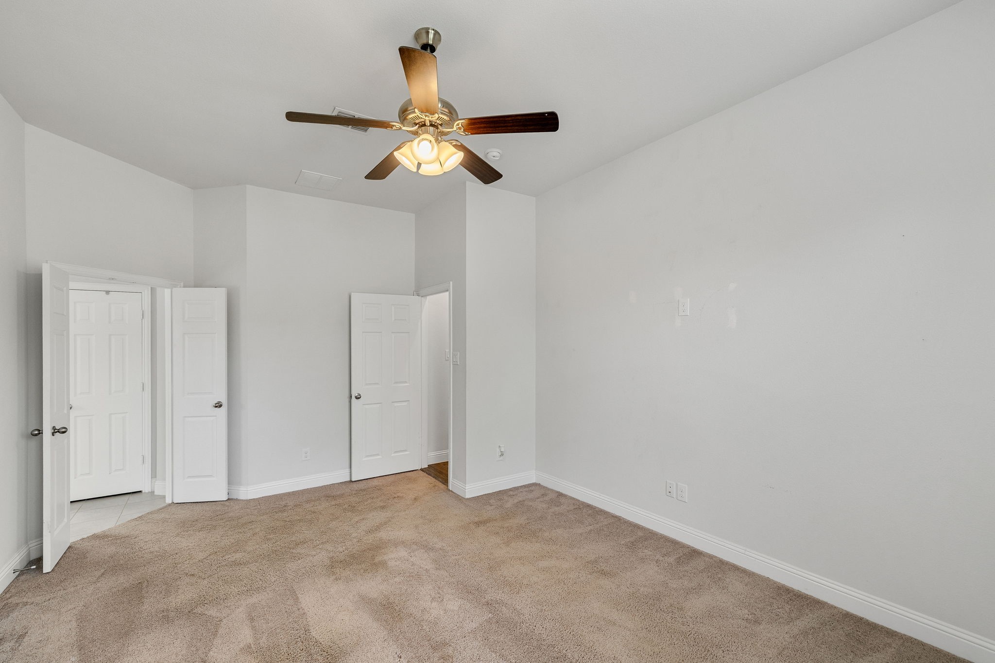 216 Ovaletta Drive Justin TX 76247