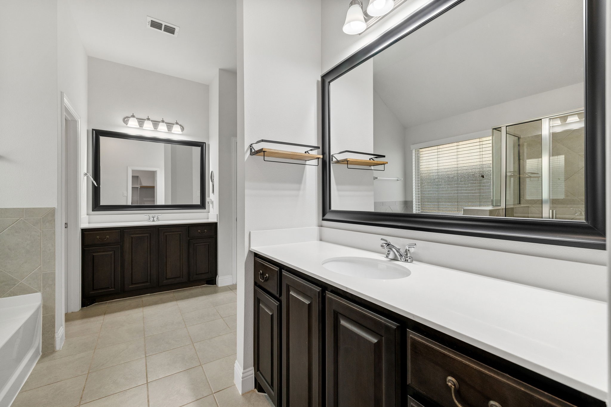216 Ovaletta Drive Justin TX 76247