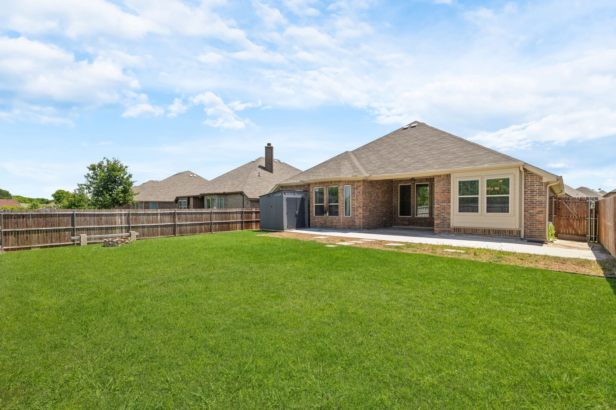 216 Ovaletta Drive Justin TX 76247