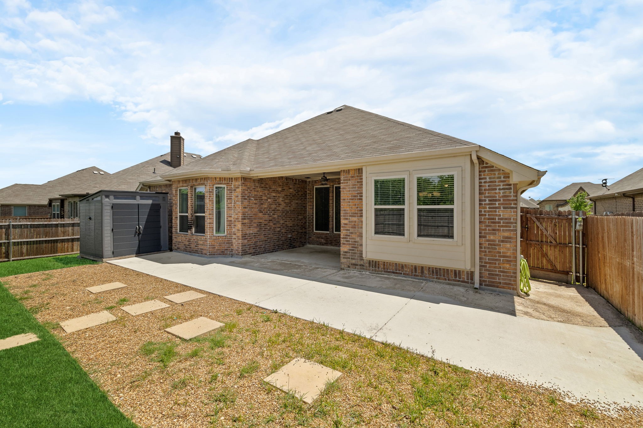 216 Ovaletta Drive Justin TX 76247