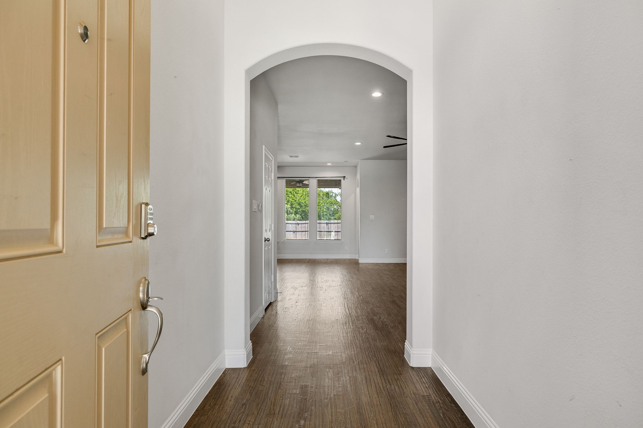 216 Ovaletta Drive Justin TX 76247
