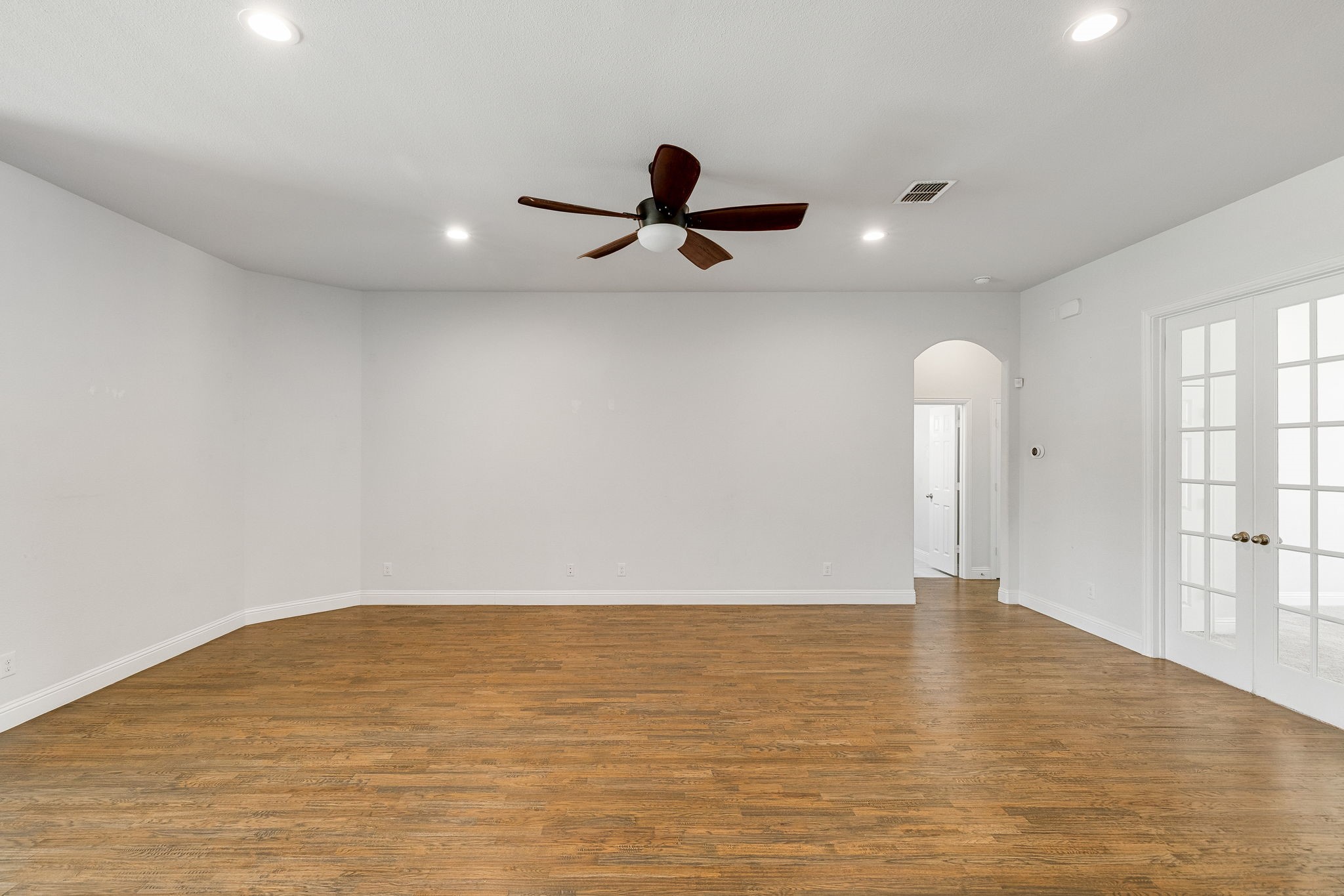 216 Ovaletta Drive Justin TX 76247