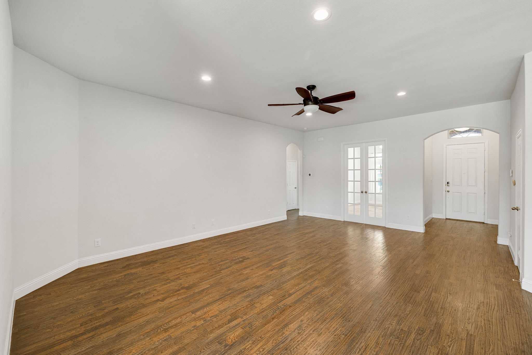 216 Ovaletta Drive Justin TX 76247