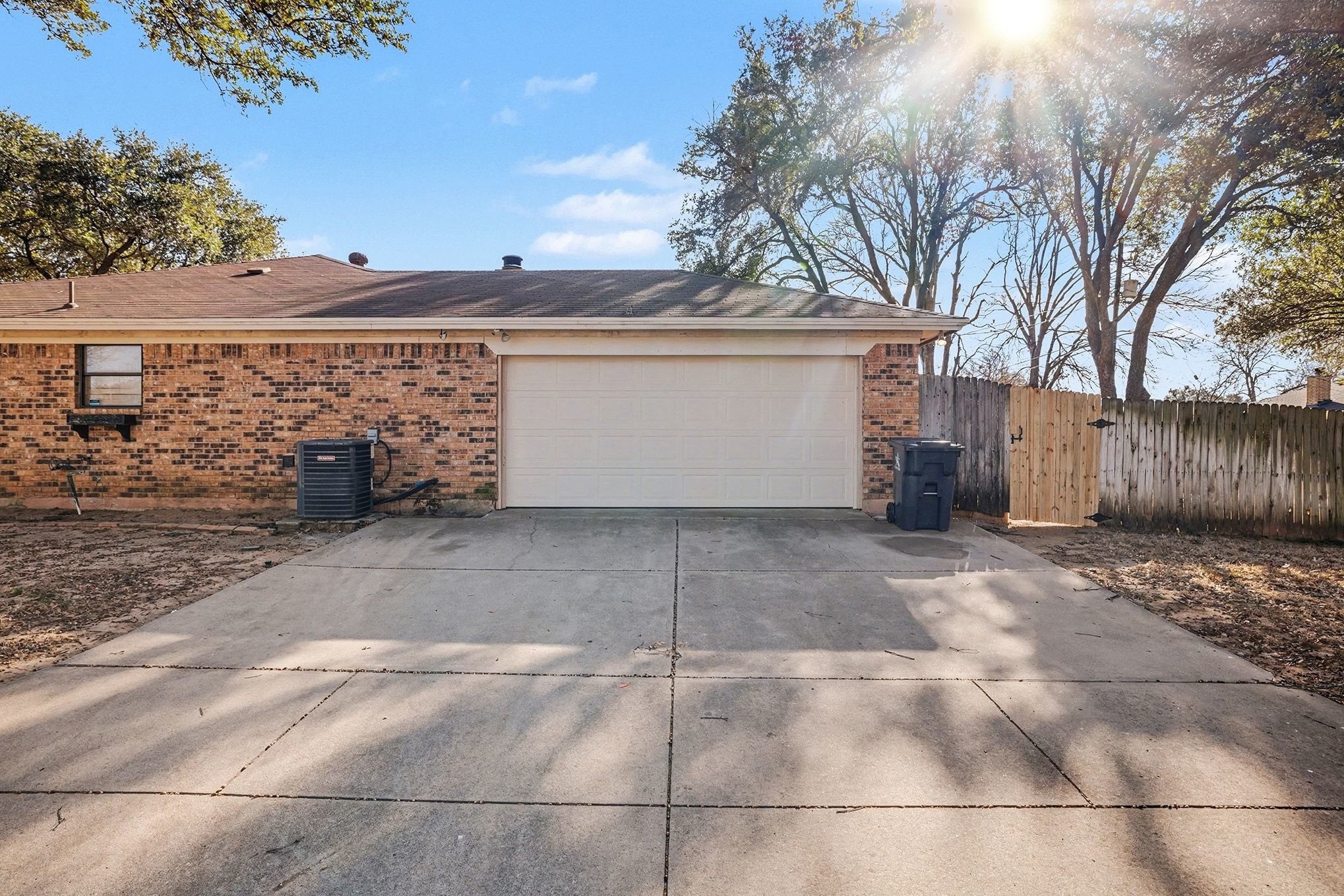 1860 Larkspur Drive Arlington TX 76013