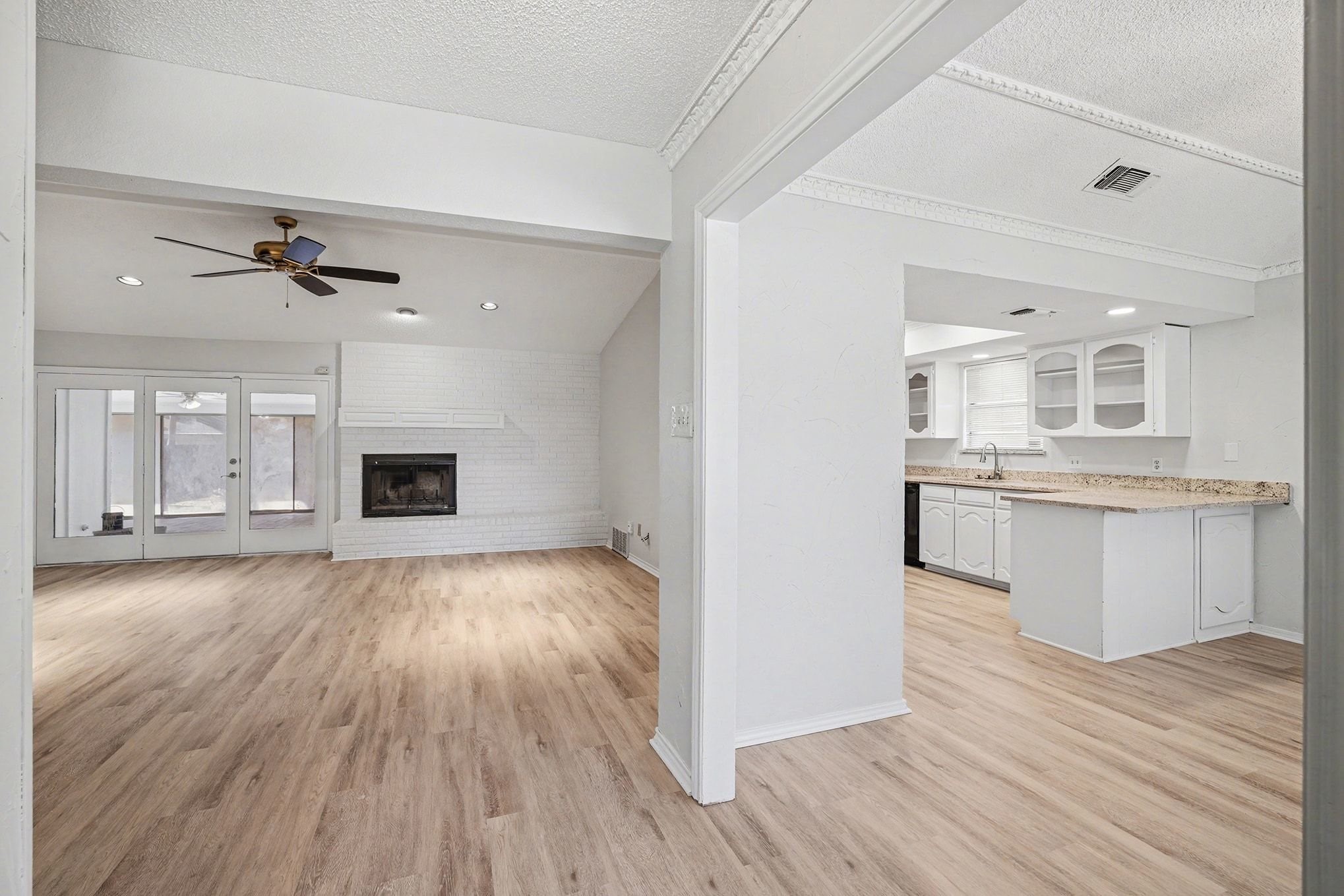 1860 Larkspur Drive Arlington TX 76013