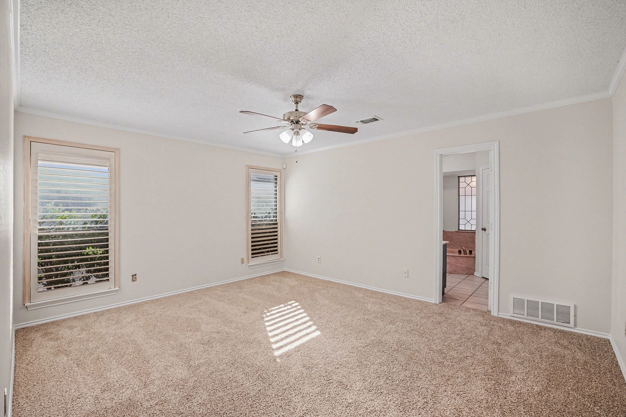 1860 Larkspur Drive Arlington TX 76013