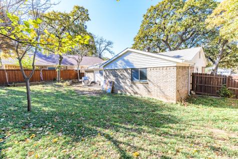 4815 Crestmont Court Arlington TX 76017