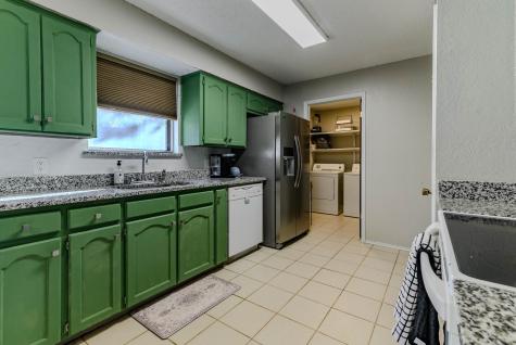 4815 Crestmont Court Arlington TX 76017