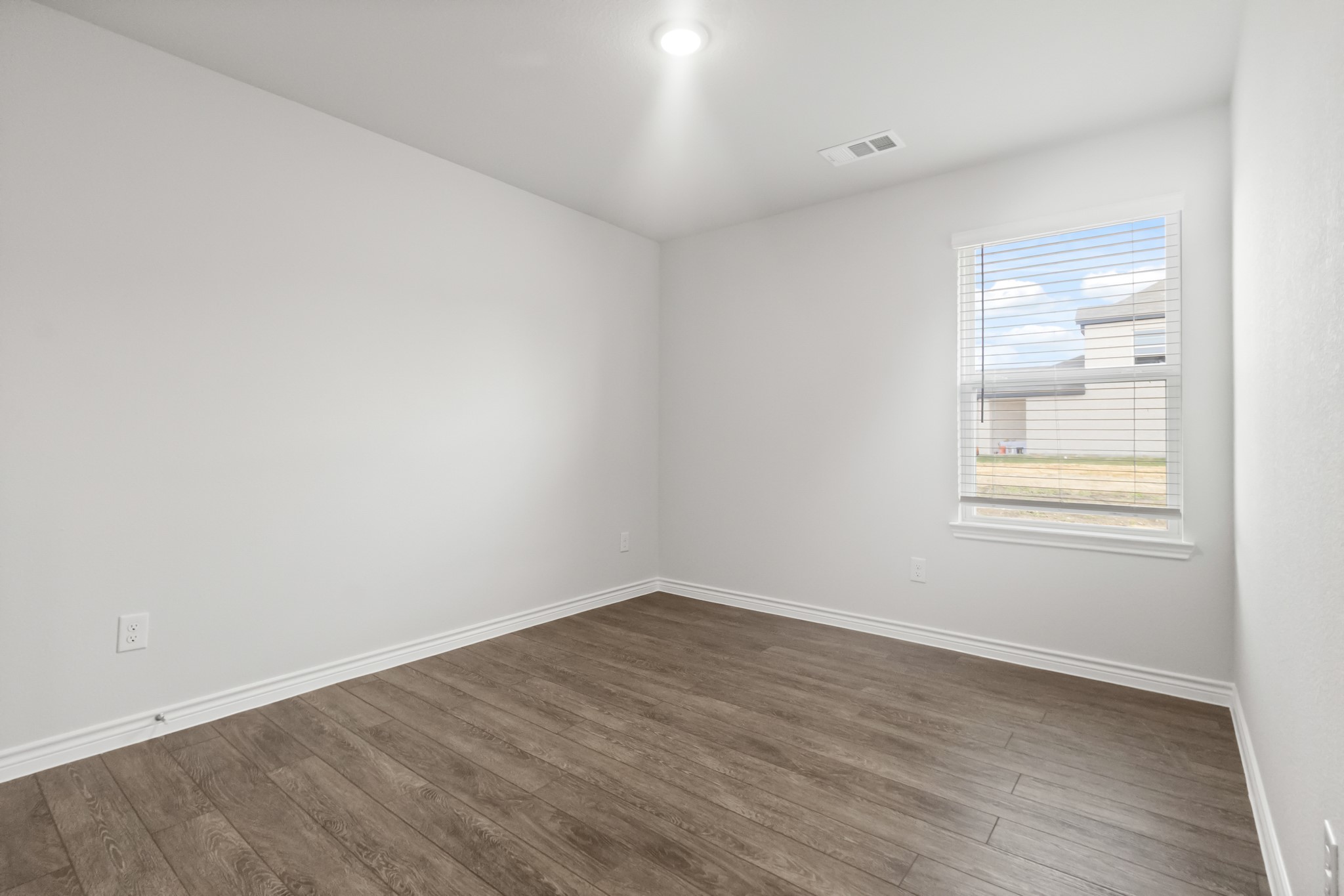 1609 Romans Road Ennis TX 75119