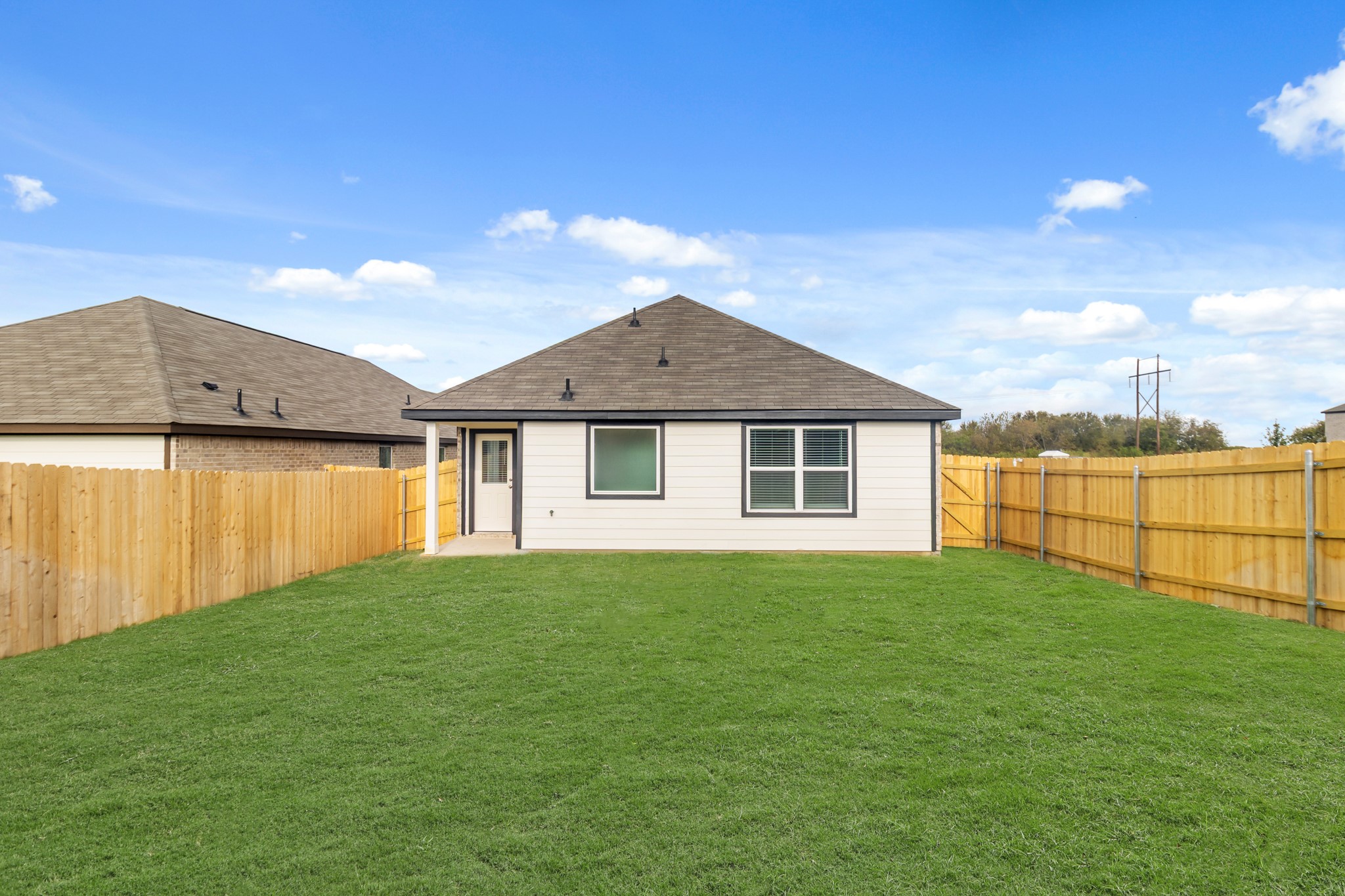 1609 Romans Road Ennis TX 75119
