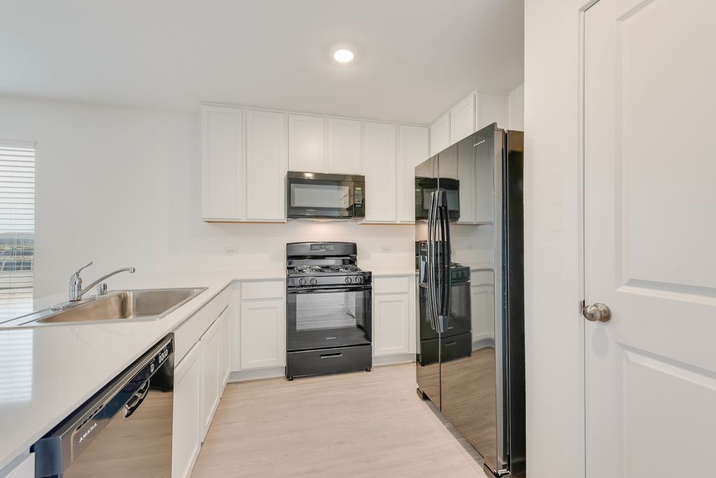 2909 Hearts Trail Crandall TX 75114
