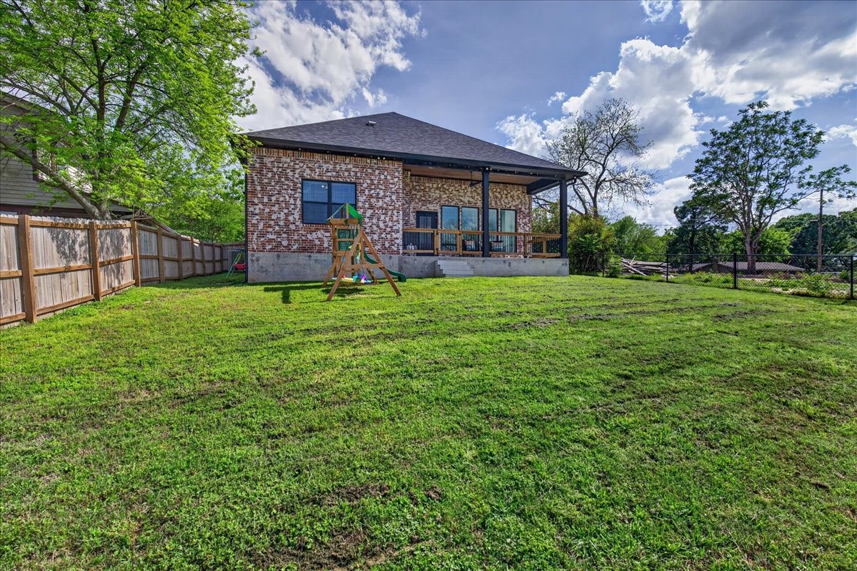 245 Autumn Wood Trail Gun Barrel City TX 75156
