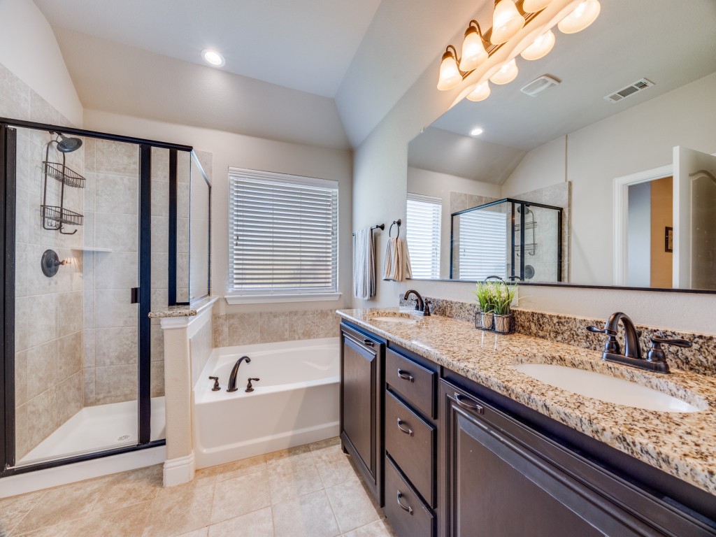 1215 Fire Fly Ridge Blue Ridge TX 75424