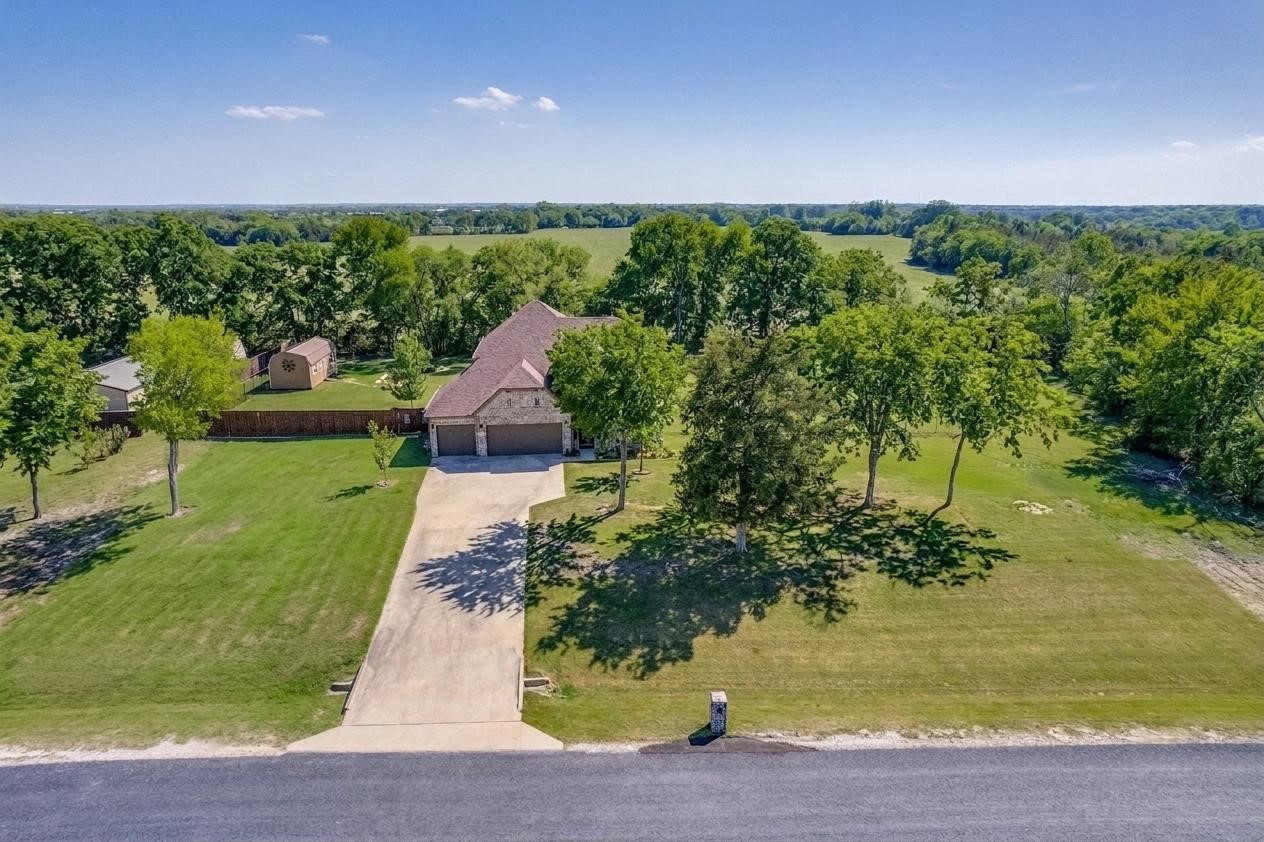1215 Fire Fly Ridge Blue Ridge TX 75424