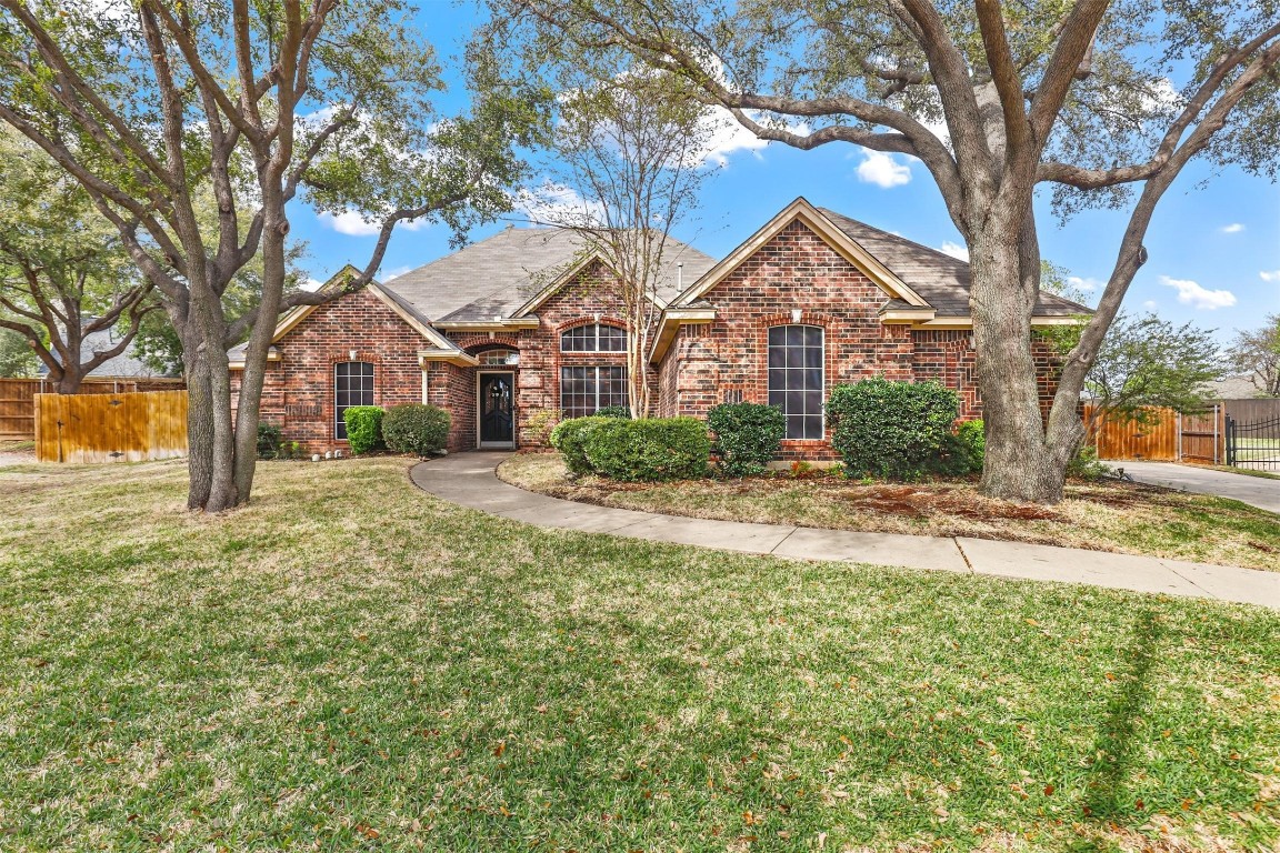 7601 Bridlewood Court North Richland Hills TX 76182