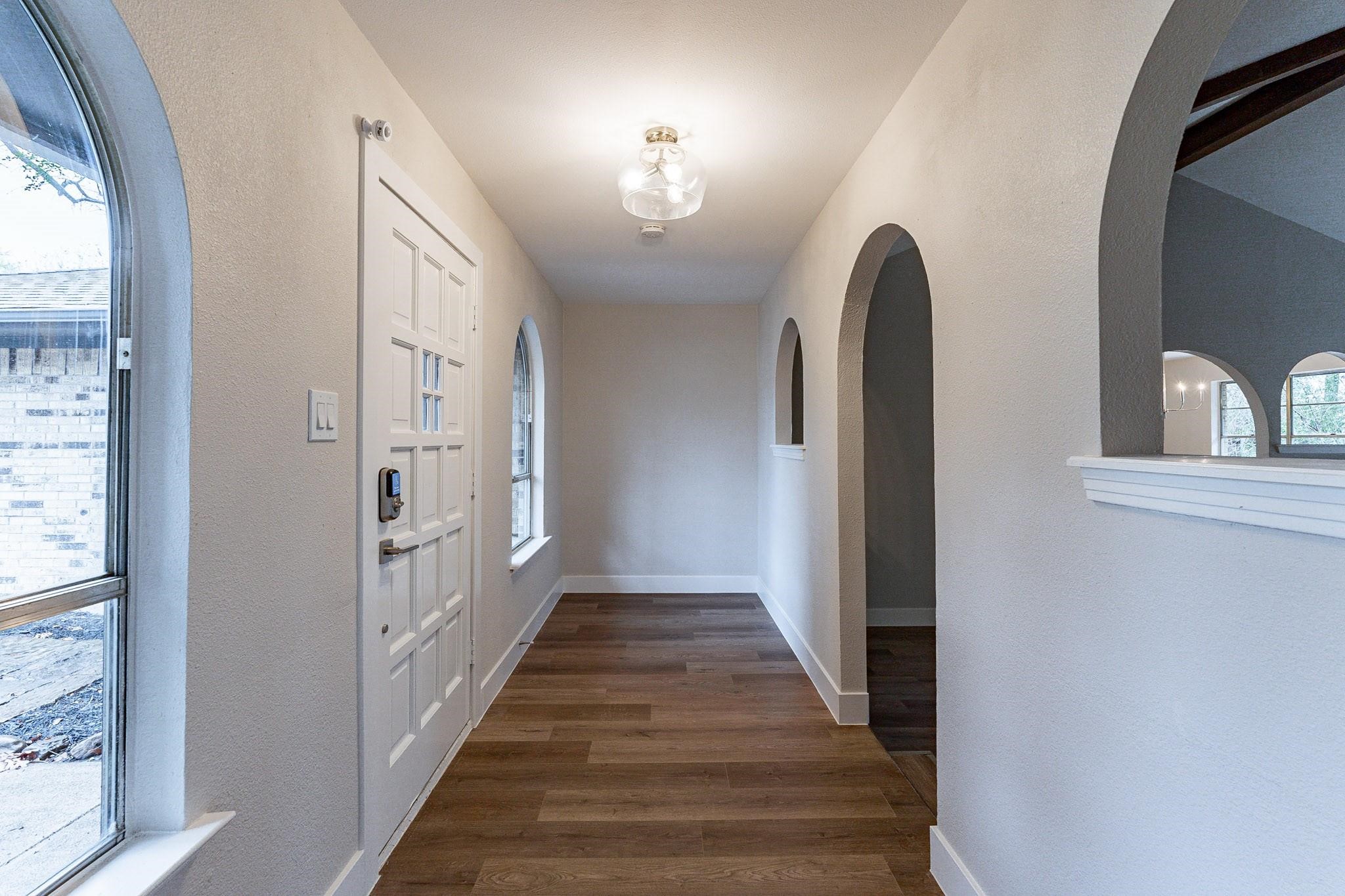 2105 Castle Oaks Drive Arlington TX 76012