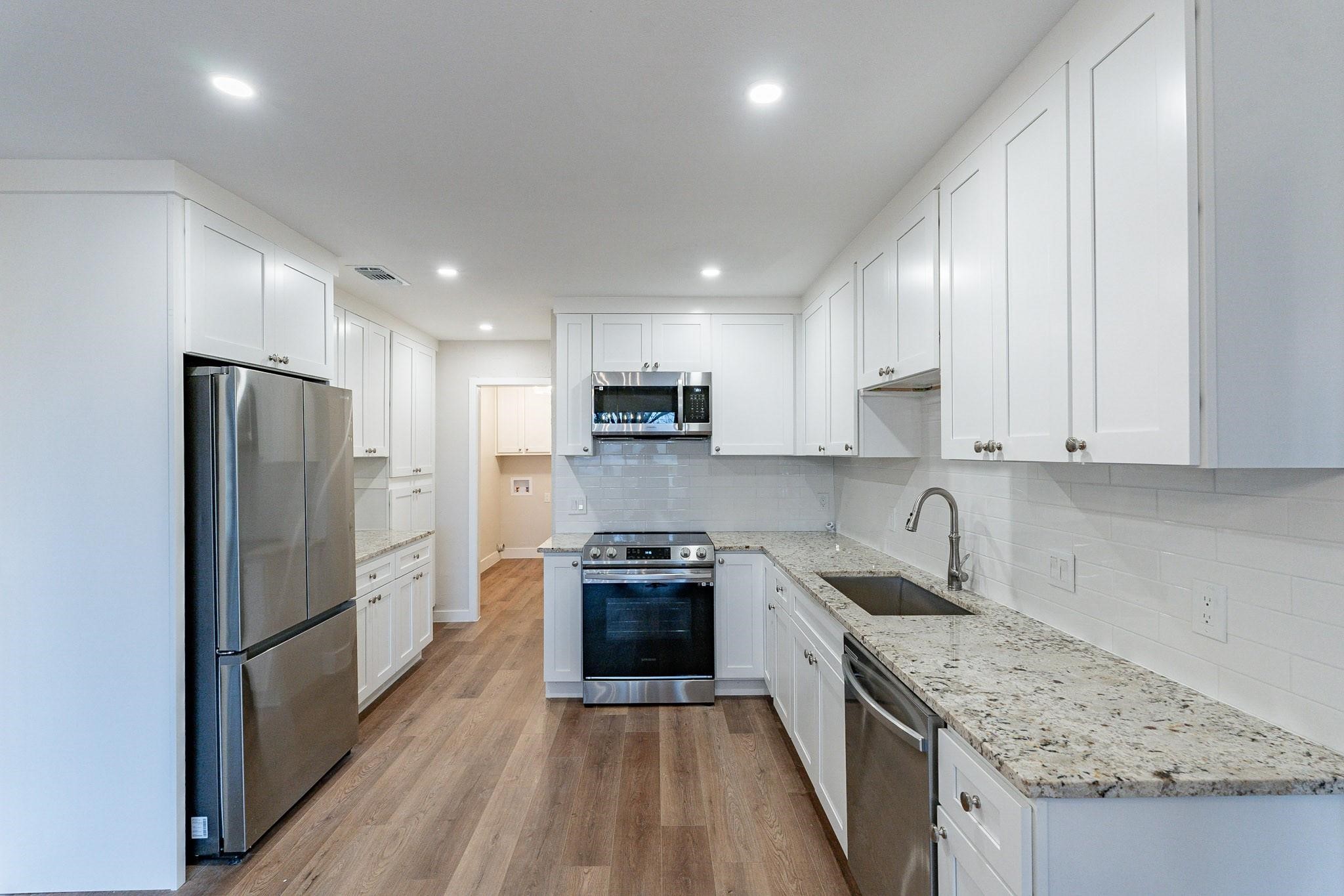 2105 Castle Oaks Drive Arlington TX 76012