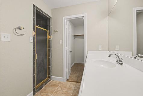 10101 Round Hill Road Fort Worth TX 76131