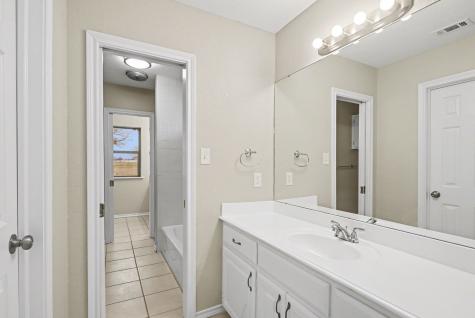 10101 Round Hill Road Fort Worth TX 76131