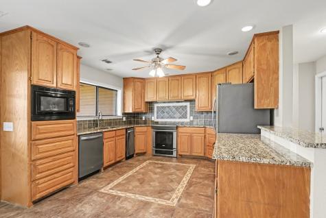 10101 Round Hill Road Fort Worth TX 76131
