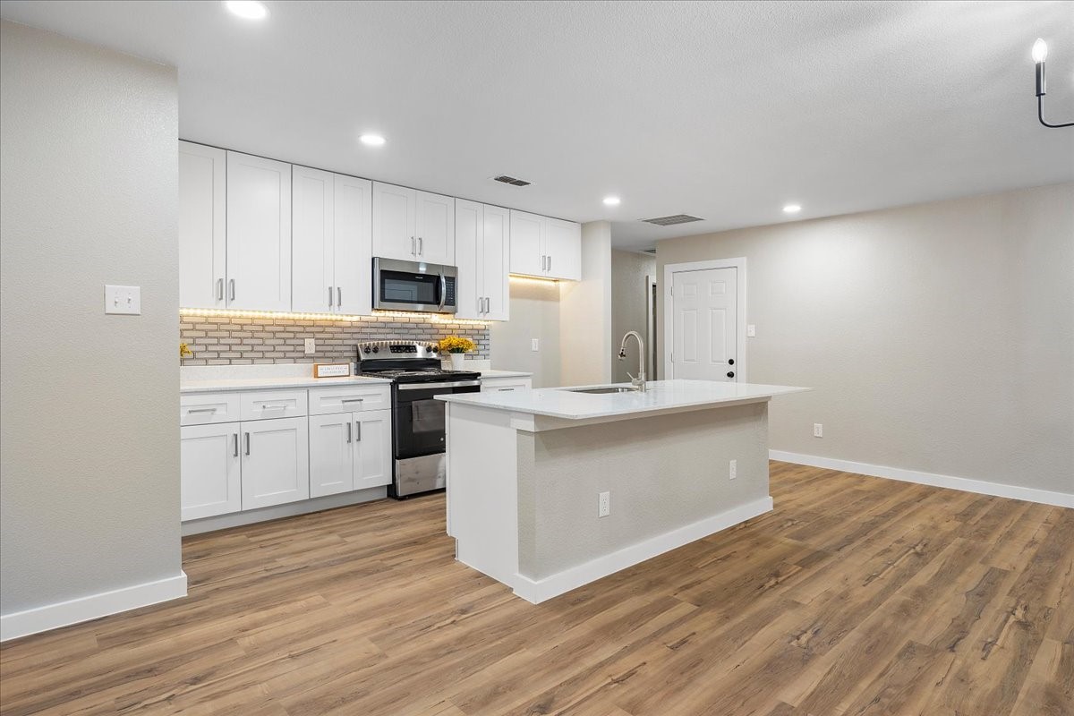 5403 Mona Lane Dallas TX 75236