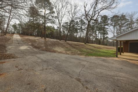 3075 E Lake Drive Gladewater TX 75647