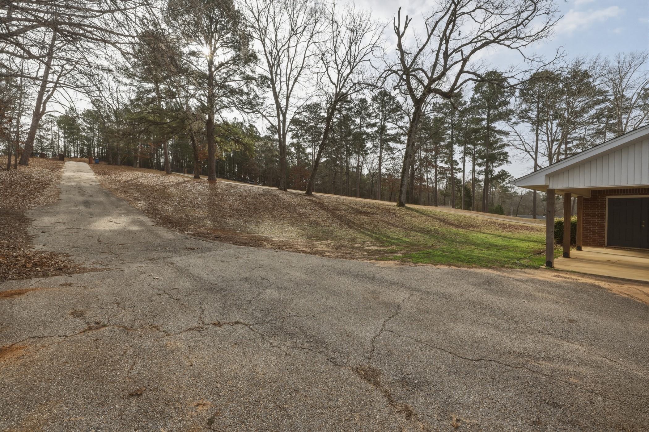 3075 E Lake Drive Gladewater TX 75647