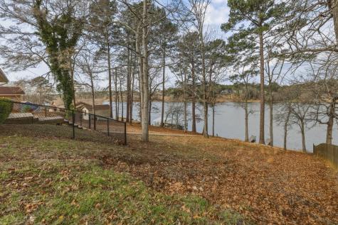 3075 E Lake Drive Gladewater TX 75647