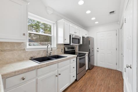 3075 E Lake Drive Gladewater TX 75647