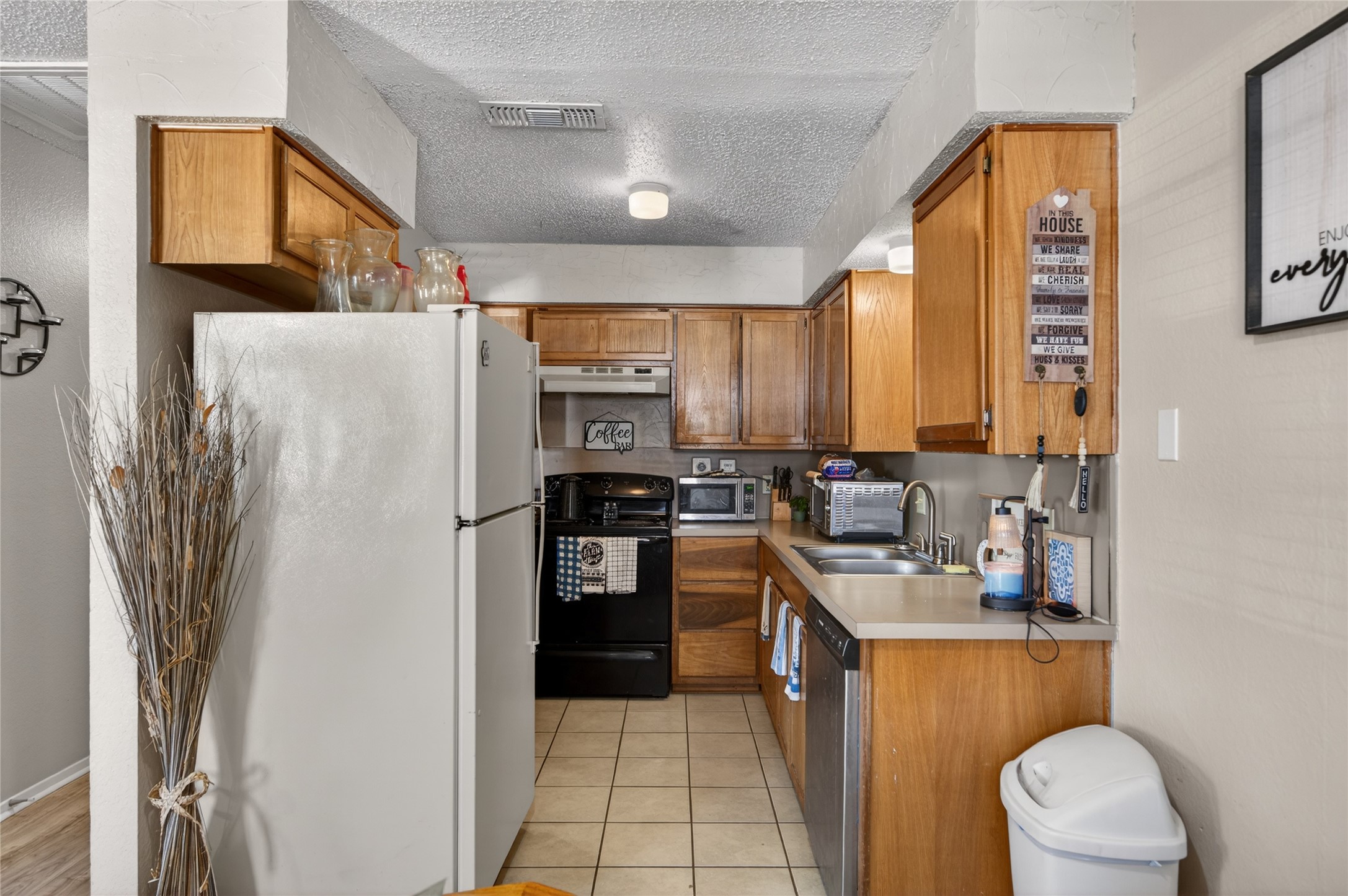1032 Tennessee Trail Arlington TX 76017