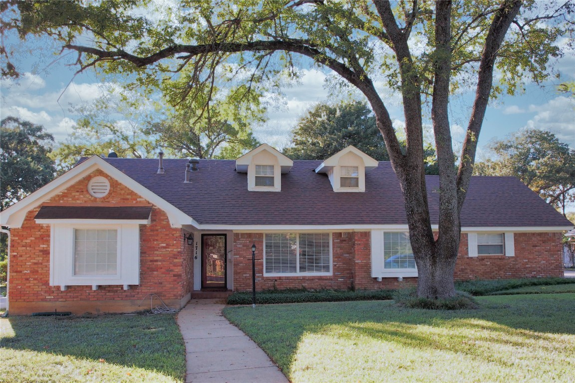 1716 Oak Hill Road Fort Worth TX 76112