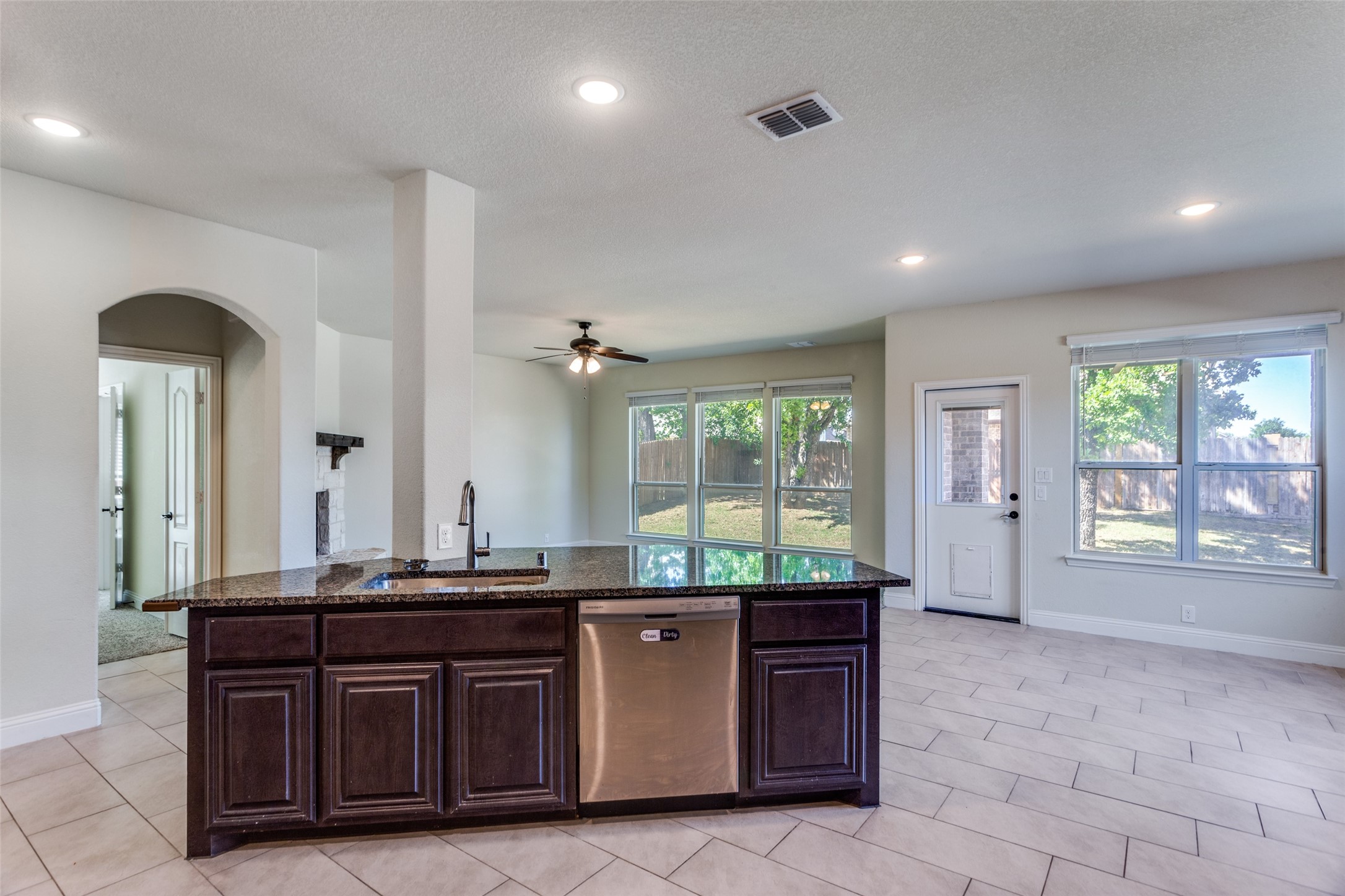 1029 Palo Oaks Drive Burleson TX 76028