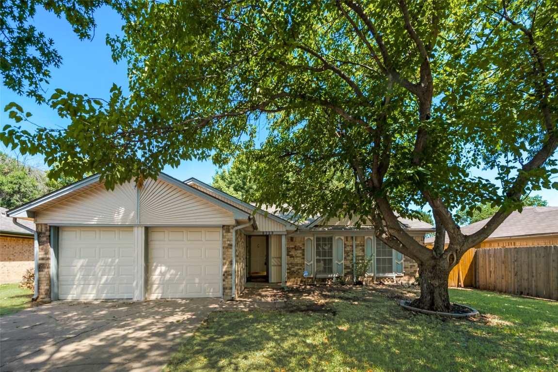 8229 Irish Drive North Richland Hills TX 76180