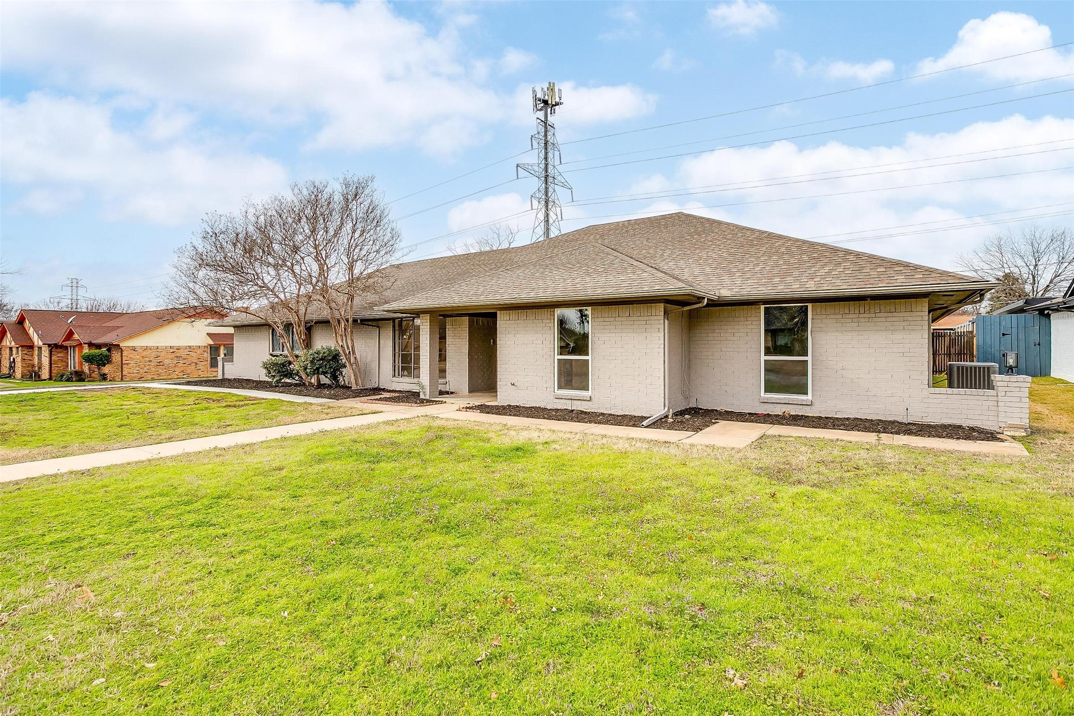 6525 Briley Drive North Richland Hills TX 76180